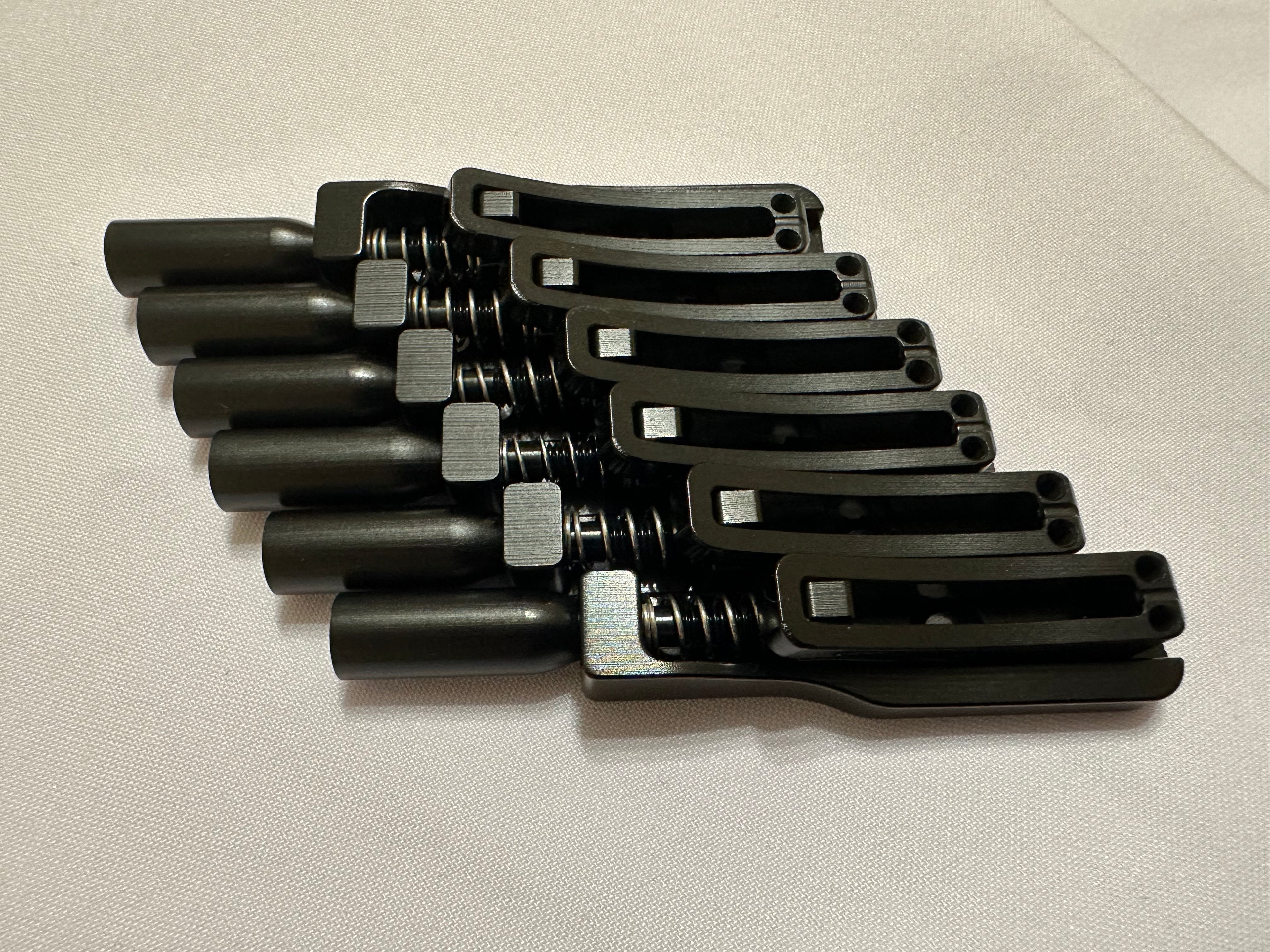 Skethra Multiscale Mono-Rail Bridge — Black Baseplate / Black Hardware