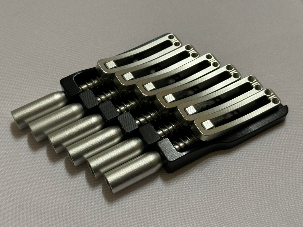Skethra Multiscale Mono-Rail Bridge — Black Baseplate / Silver Hardware