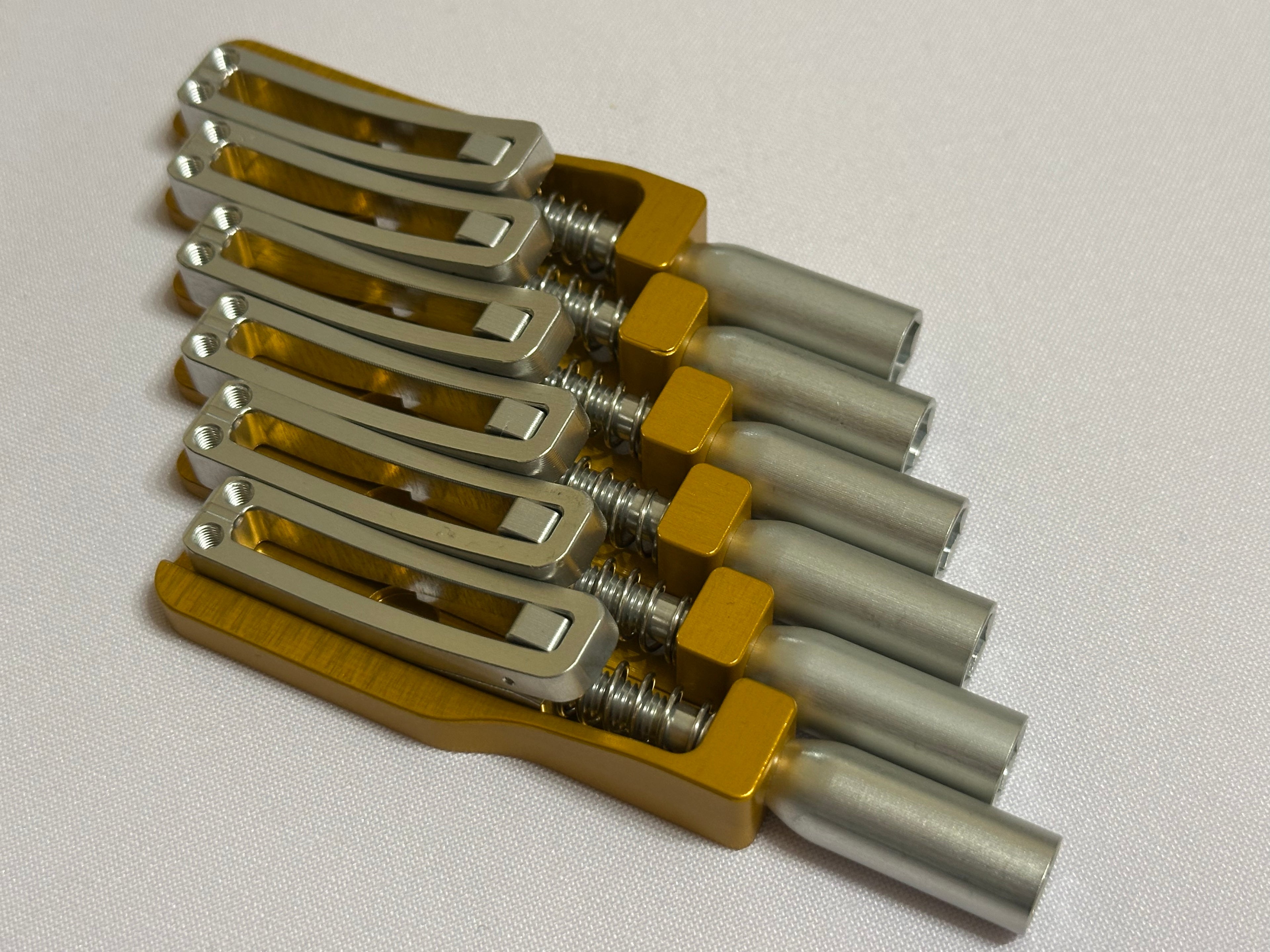 Skethra Multiscale Mono-Rail Bridge — Gold Baseplate / Silver Hardware